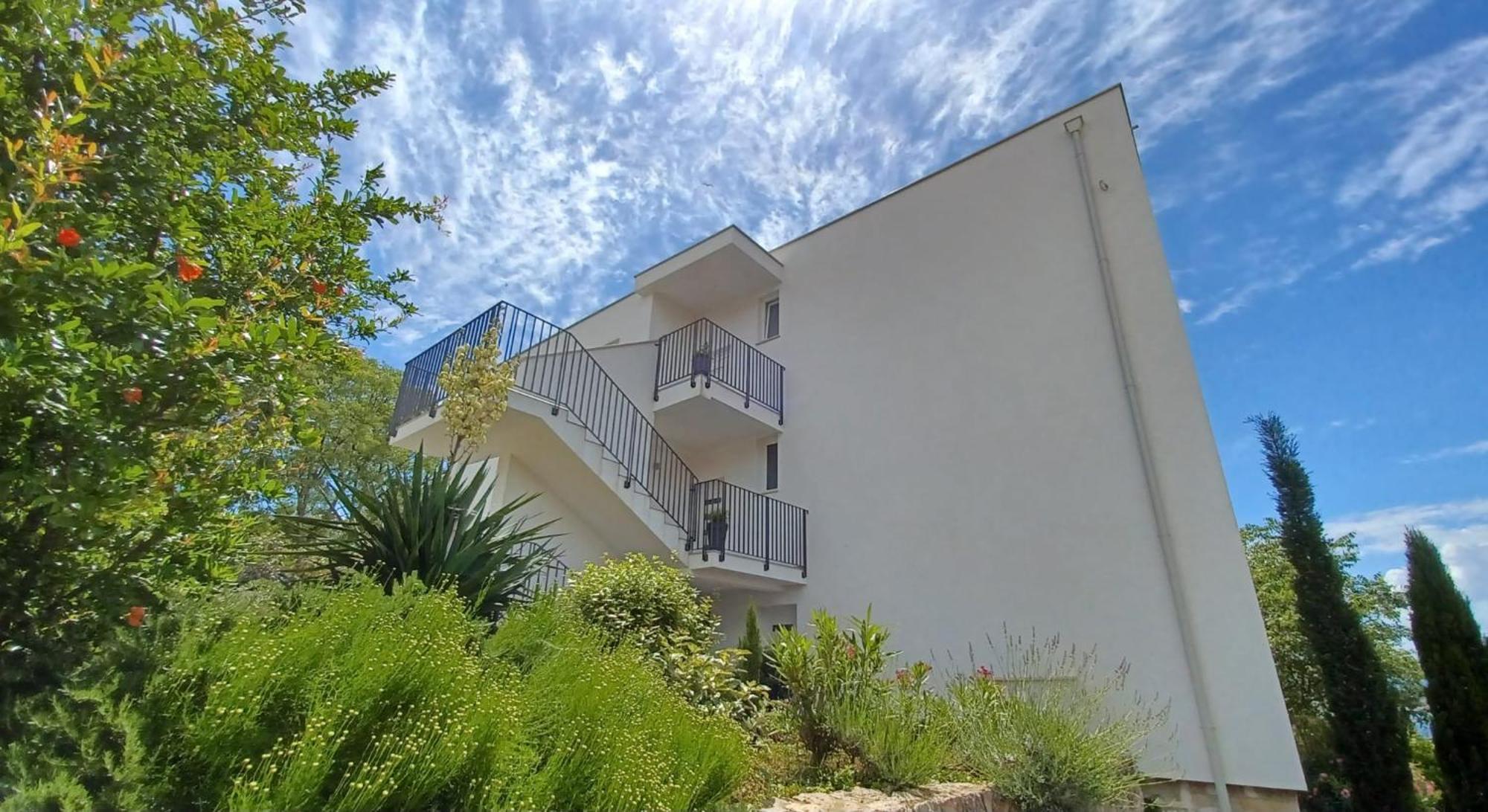Apartments Daria Krk Town Exterior foto